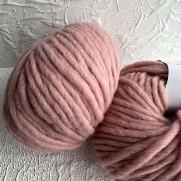 Bulky wool yarn By Debbie Bliss 50/50% Wool/ Acrylic, lot of 10 balls - Picture 5 of 10